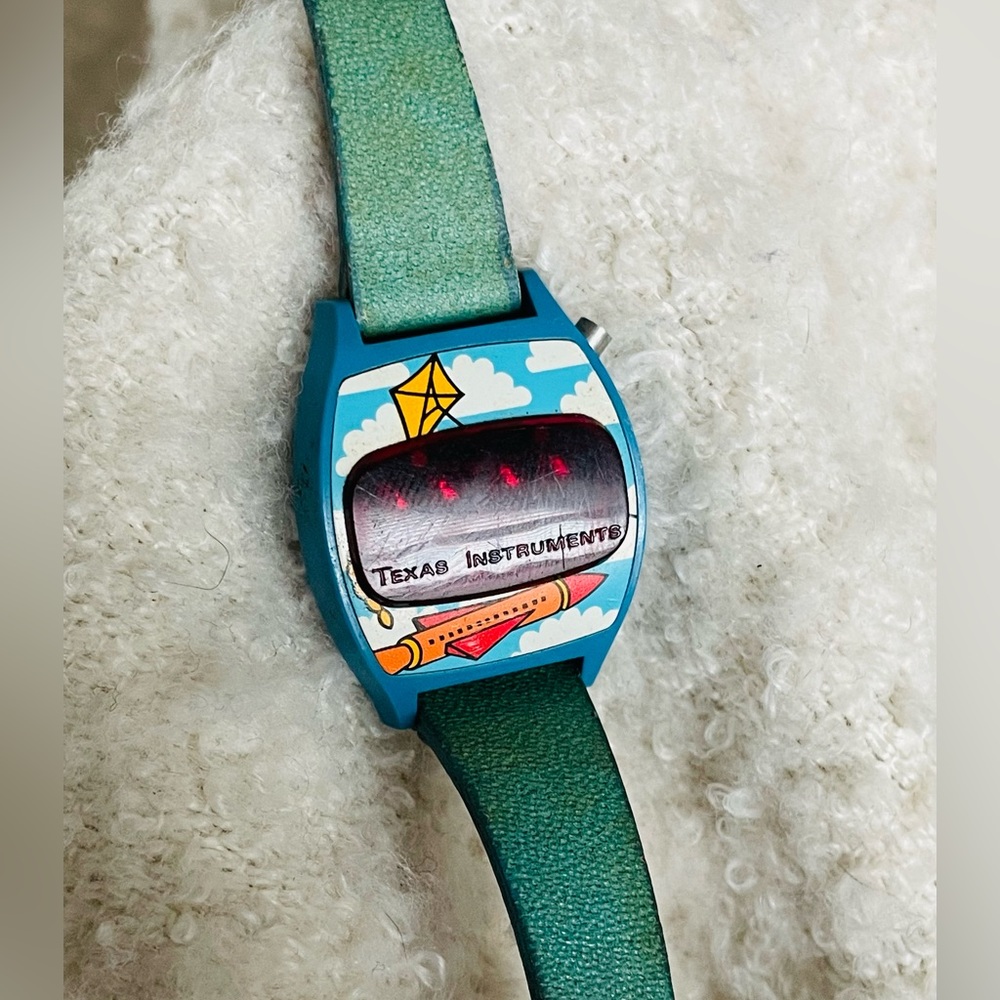 Vintage And LED Texas Instrument Watch - Picture 2 of 9